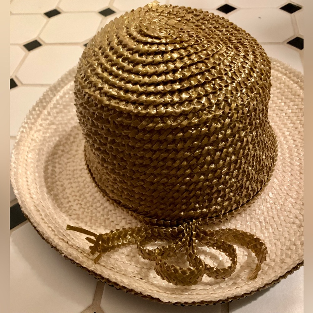 👒 Vintage Yves Saint Laurent Straw Hat 👒